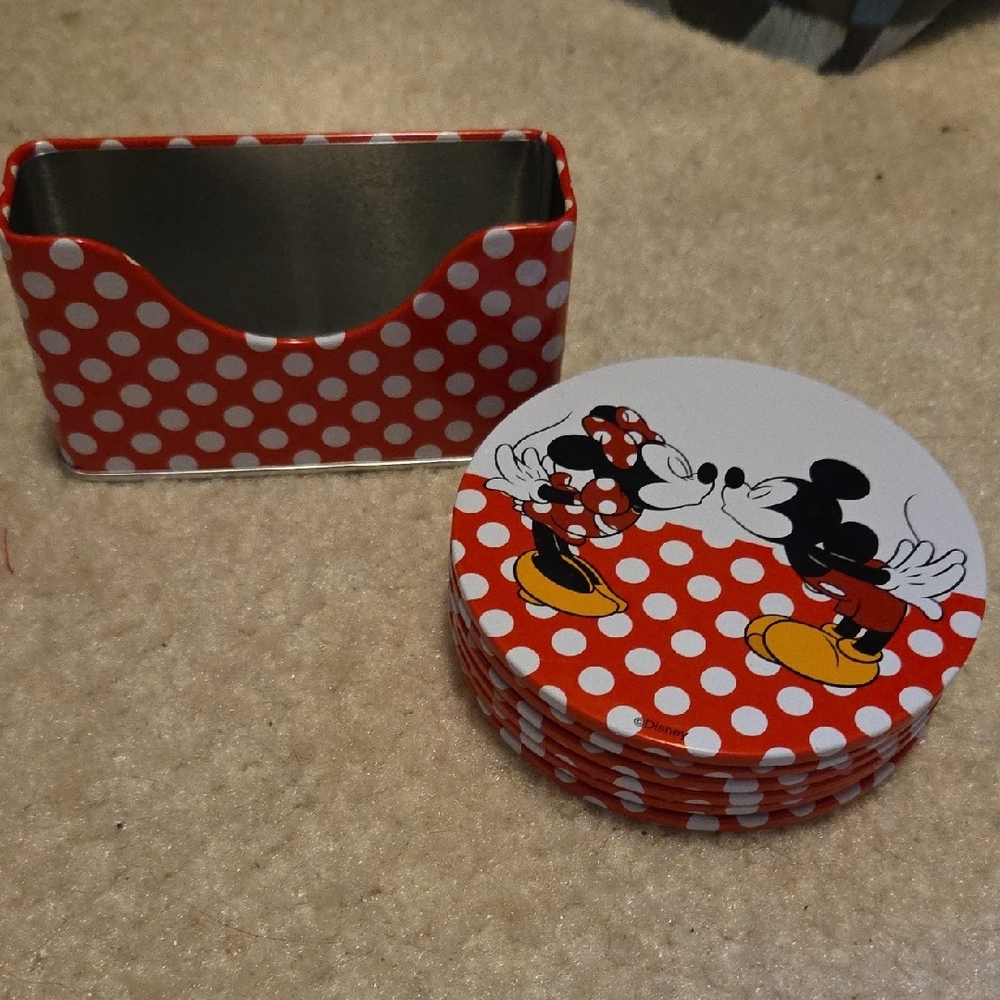 Disney Mickey and Friends Mickey & Minnie Red and White Polka Dot Coaster Set - Picture 3 of 6